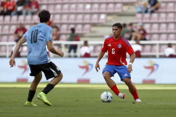 Sudamericano sub-20: un aguerrido Chile perdió con Uruguay por autogol de Rossel