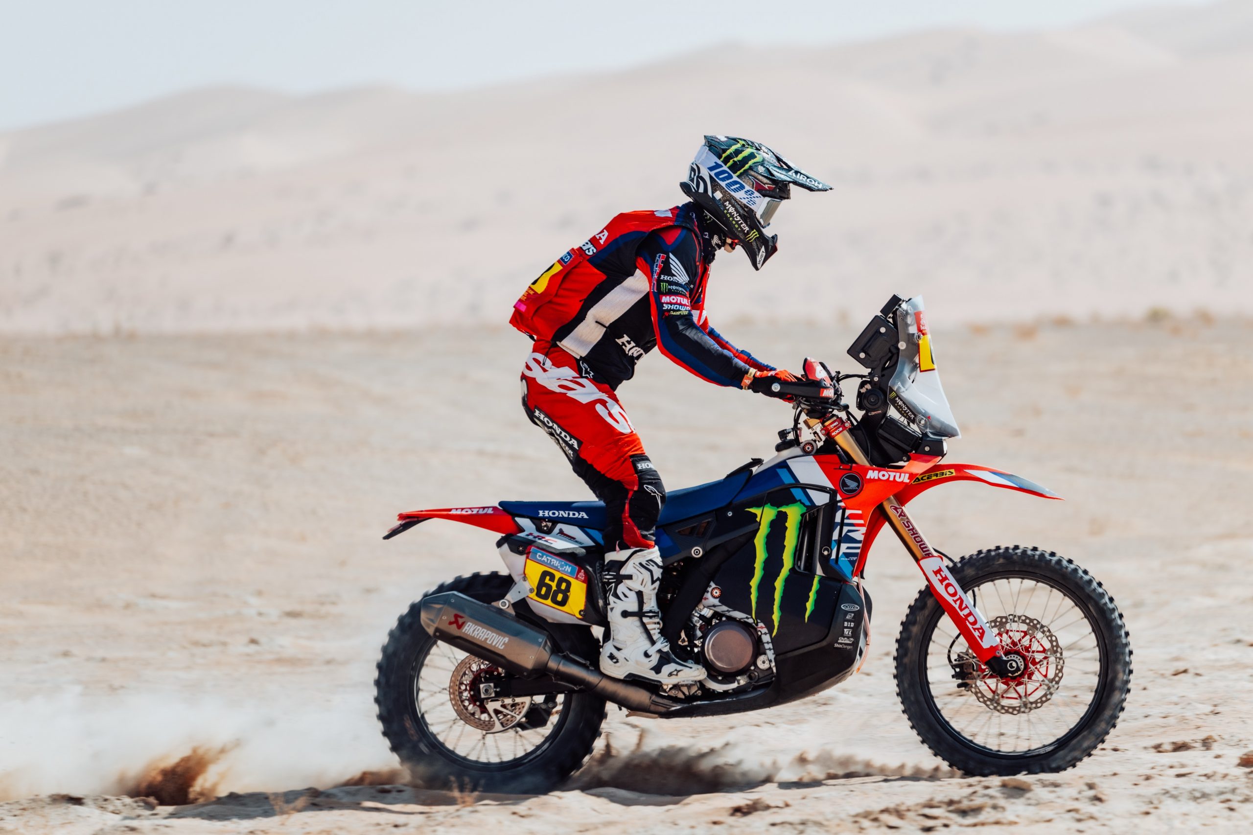 Tosha Schareina logra su victoria de etapa y Daniel Sanders se mete en el bolsillo el tuareg