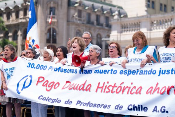 Pago de deuda histórica de los profesores: cómo y cuándo se va a concretar