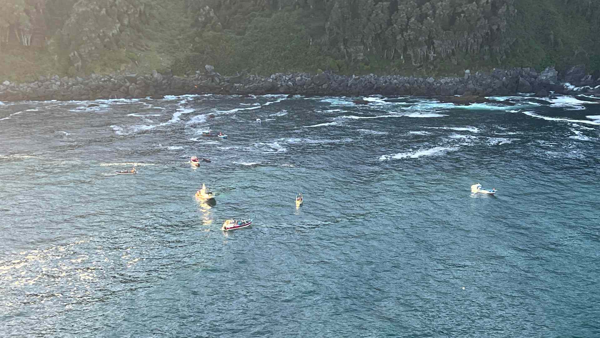 sobreviviente de tragedia en Bahía Mansa apunta a capitán de barco