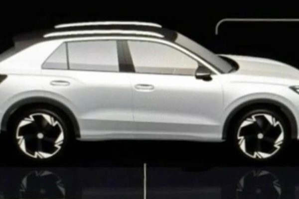 Primeras imágenes del nuevo Volkswagen T-Roc, un SUV que cambia de manera certera para 2025, aunque manteniendo su fórmula de éxito