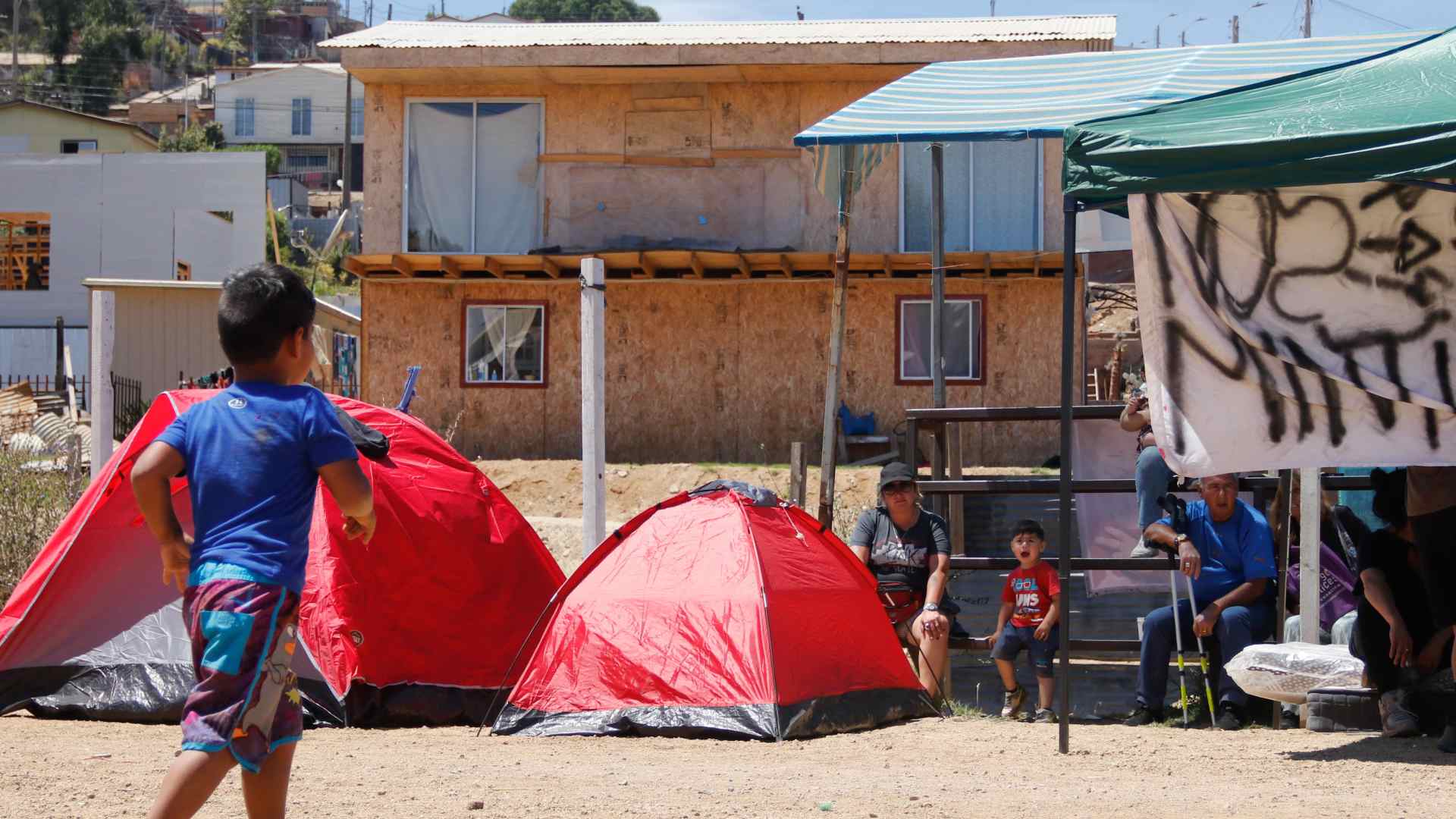 damnificada de megaincendio denuncia engaño para poder recibir ayuda