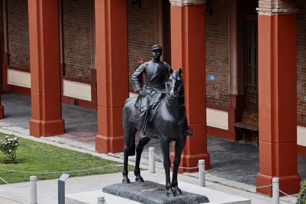 Bellolio anuncia que "vamos a defender nuestra historia" tras rectificación del CMN sobre estatua de Baquedano