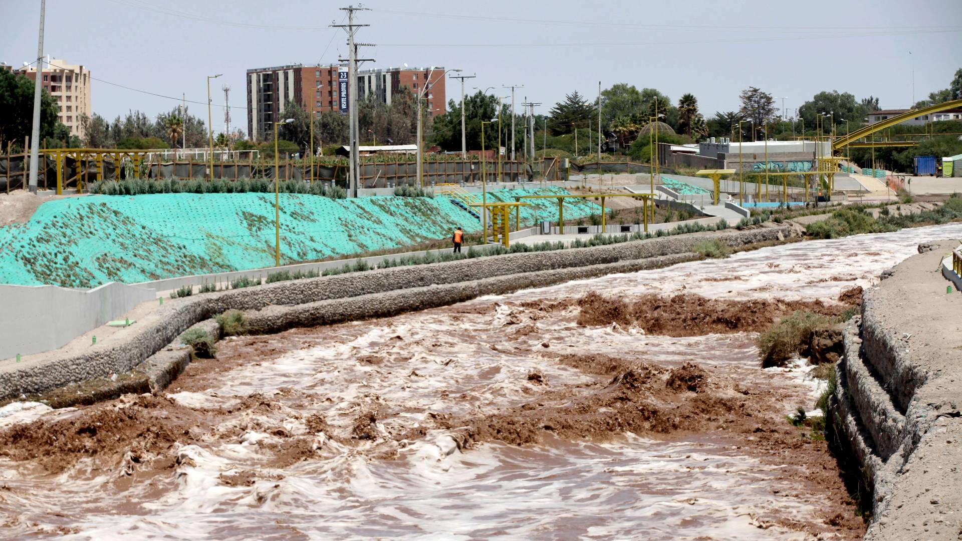 Cuál es el sector de Calama que Senapred ordenó evacuar por desborde del Río Loa