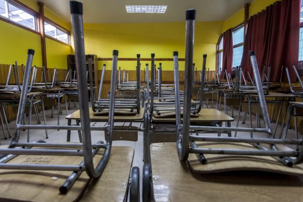 Por qué se suspendieron las clases tras el masivo corte de luz