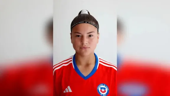 "Fuerza, Natsumy": el mundo del fútbol se une en apoyo a la joven promesa chilena