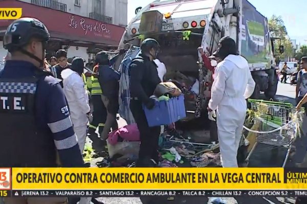 Los artículos que se incautaron en operativo contra el comercio ambulante en La Vega Central