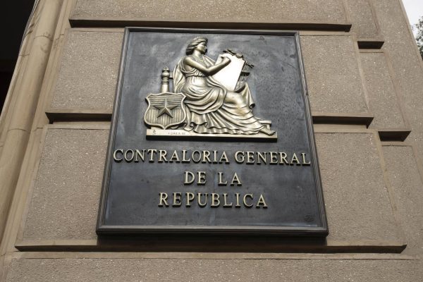 Los cuatro puntos que Contraloría deberá aclarar sobre el millonario traspaso de Corfo al Ministerio de Hacienda