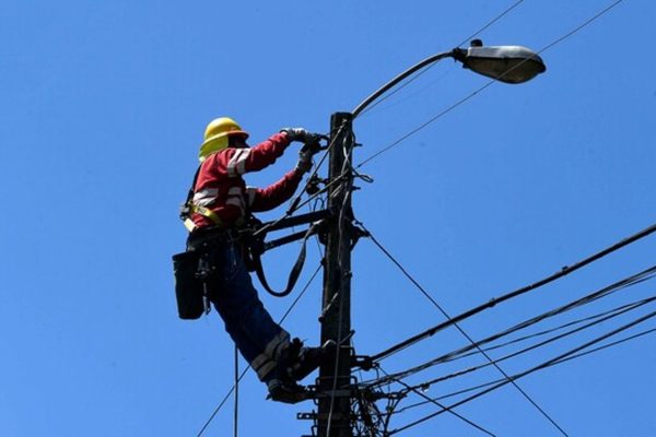 Lo que se sabe del masivo corte de luz que se extiende desde Arica hasta Los Lagos