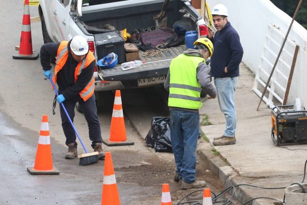 Qué dijo la Dirección del Trabajo ante posibles despidos o descuentos a trabajadores por el corte de luz