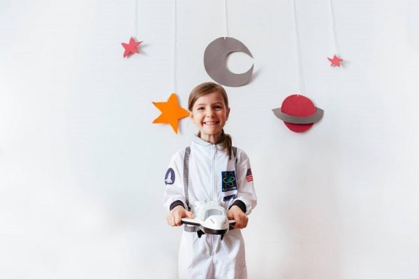 Las niñas no solo quieren ser astronautas: quieren poder tener la regla en el espacio