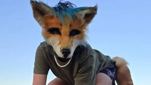 ¿Qué es ser 'Therian' en la adolescencia? Expertos explican el fenómeno juvenil