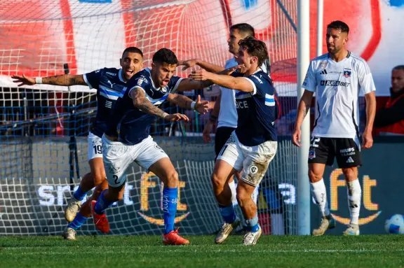 La UC gana el clásico y agrava la crisis de Colo Colo