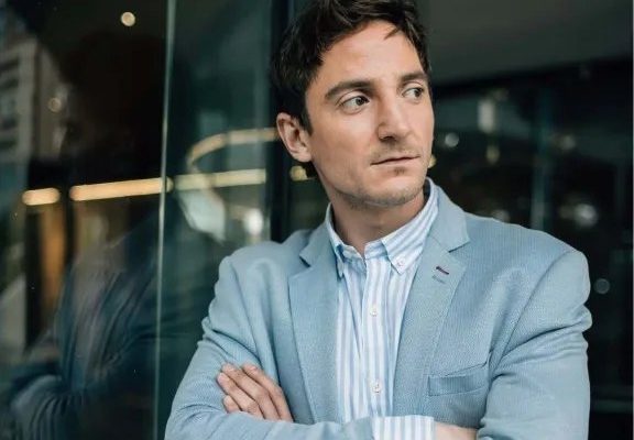 Francisco Reyes Cristi critica el discurso de Kast tras la elección: “Merecemos más que frases vacías”