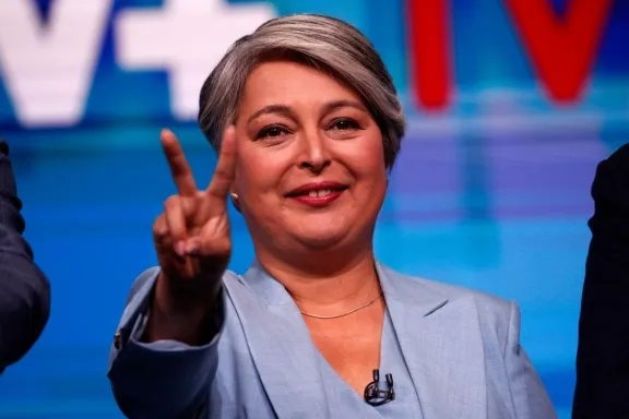 Alcaldes oficialistas dan su 'apoyo total' a Jeannette Jara y arremeten contra Kast: “Seguridad no es espectáculo, es gestión”