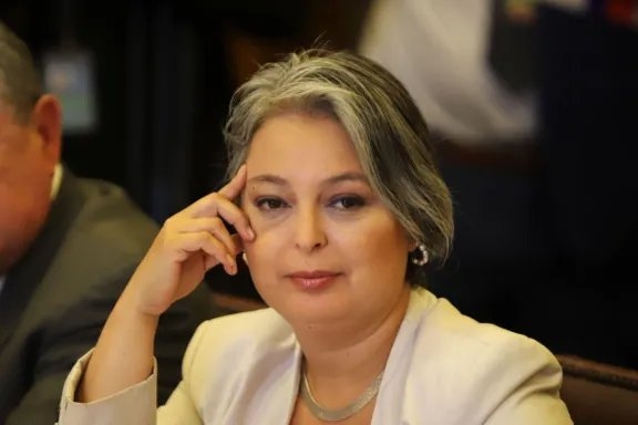 “No le encontré ningún brillo”: la frase con que Jeannette Jara respondió al video de Evelyn Matthei