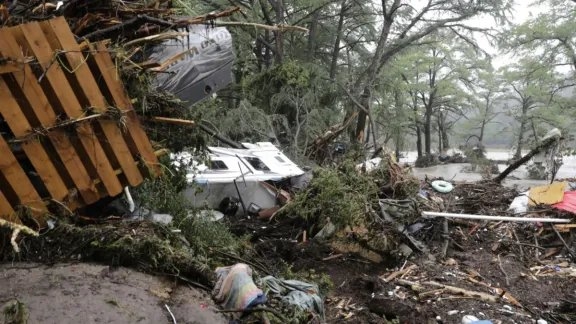 Crisis en Texas: Fallos en alertas y más de 120 muertos tras inundaciones históricas