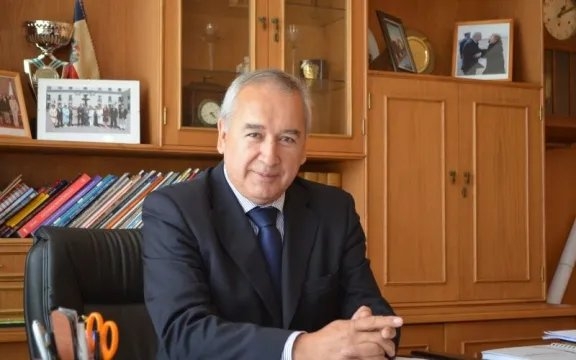 Acusan por desacato al alcalde de Osorno por no garantizar accesibilidad a concejala con discapacidad