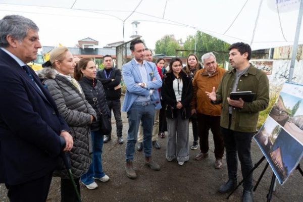 Cecilia Morel recorrió el terreno del nuevo Parque Metropolitano S. Piñera en Puerto Montt
