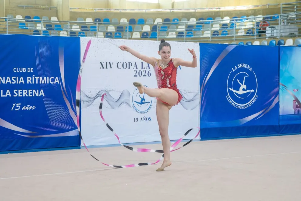 Club de Gimnasia Rítmica Copiapó gana la clasificación por equipos en la XIV Copa La Serena