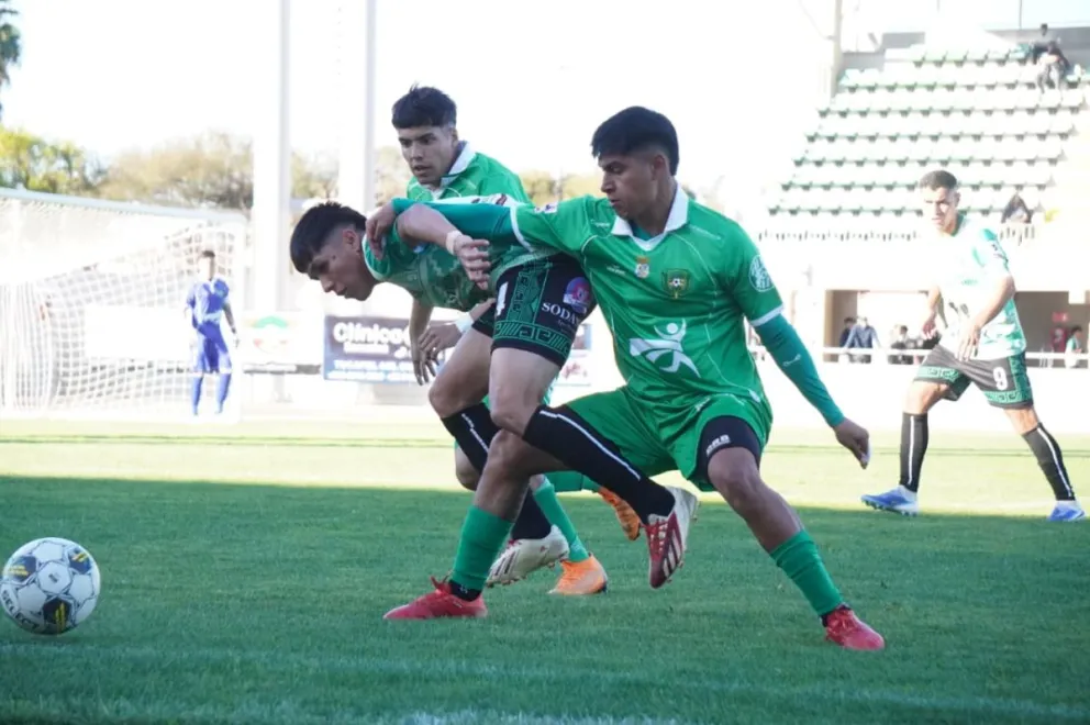 Deportes Ovalle prolonga su racha y gana el clásico limarino por 2-0