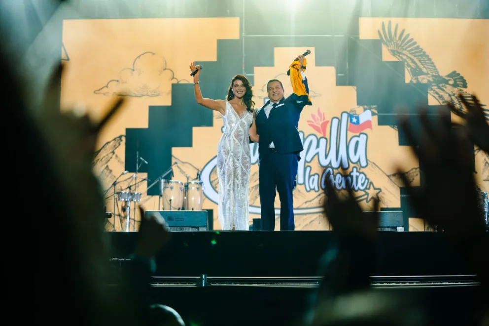 La Pampilla de Coquimbo vivió una noche musical con Arte Elegante y Douglas
