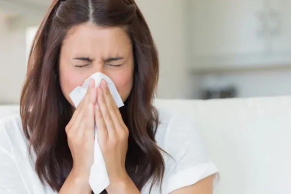 Polen adelantado en Chile: claves para distinguir y prevenir las alergias respiratorias