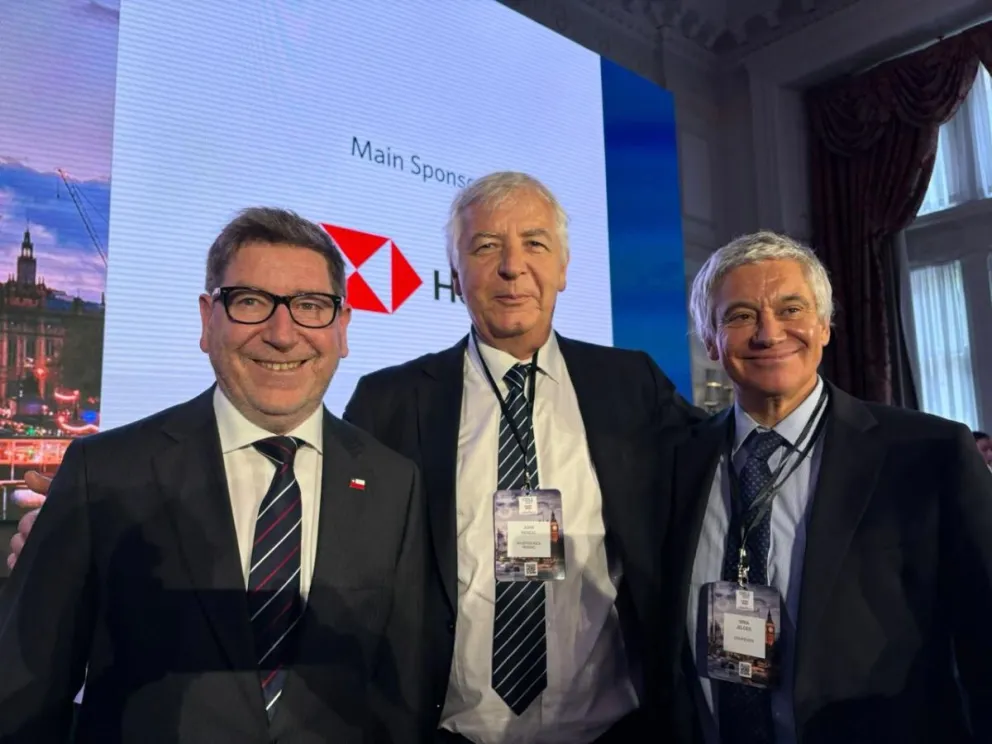 Tres exalumnos serenenses del Colegio Inglés participaron en ChileDay 2026