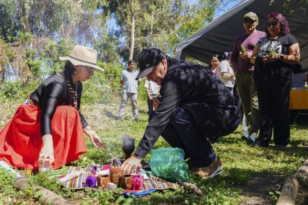 Asociación Corazón Diaguita estrena carpa para fortalecer sus encuentros culturales en Monte Patria