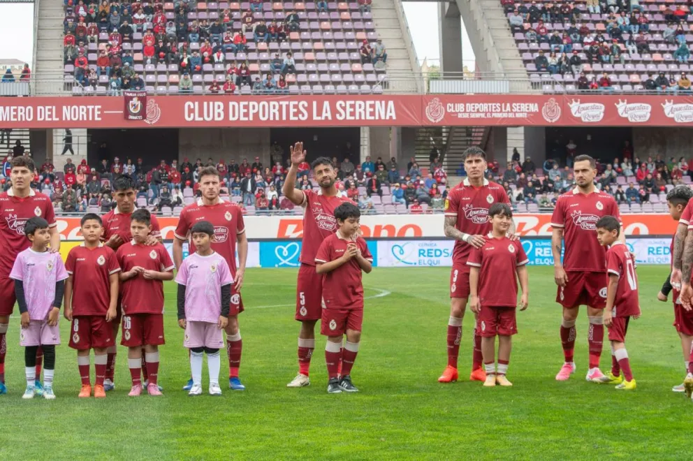 Deportes La Serena busca recortar la distancia con Everton en la fecha 24