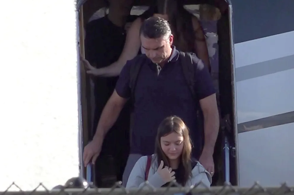 Flávio Bolsonaro llega a Miami tras perder las elecciones y abandonar Brasil vía Argentina